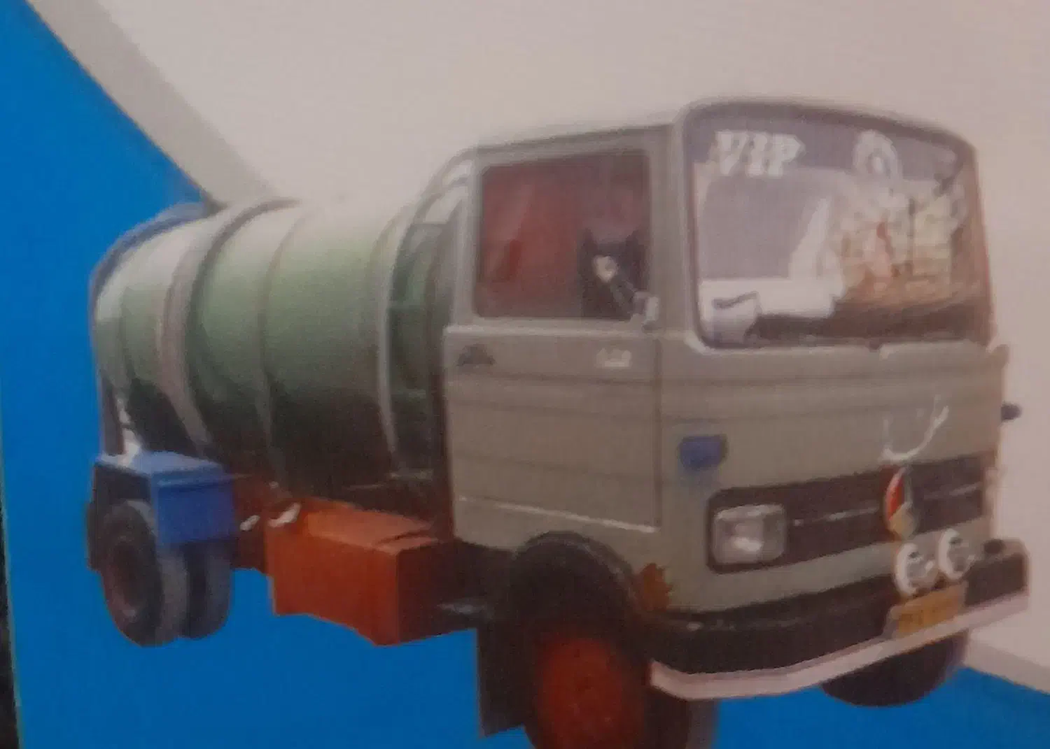 تخلیه چاه و فاضلاب و بازکردن لوله|خدمات پیشه و مهارت|فلاورجان, |دیوار