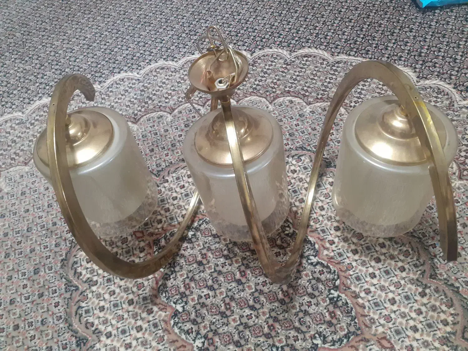 لوستر سه شاخه فنری|لوستر و چراغ آویز|تبریز, |دیوار