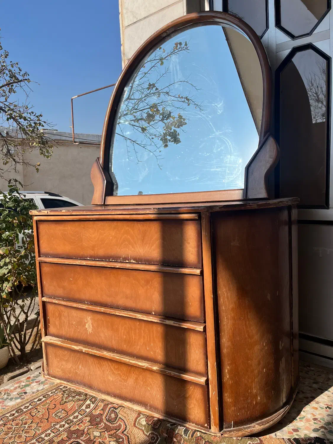 کمددراور چهارکشووآینه|جاکفشی، کمد، دراور|بشاریات, |دیوار