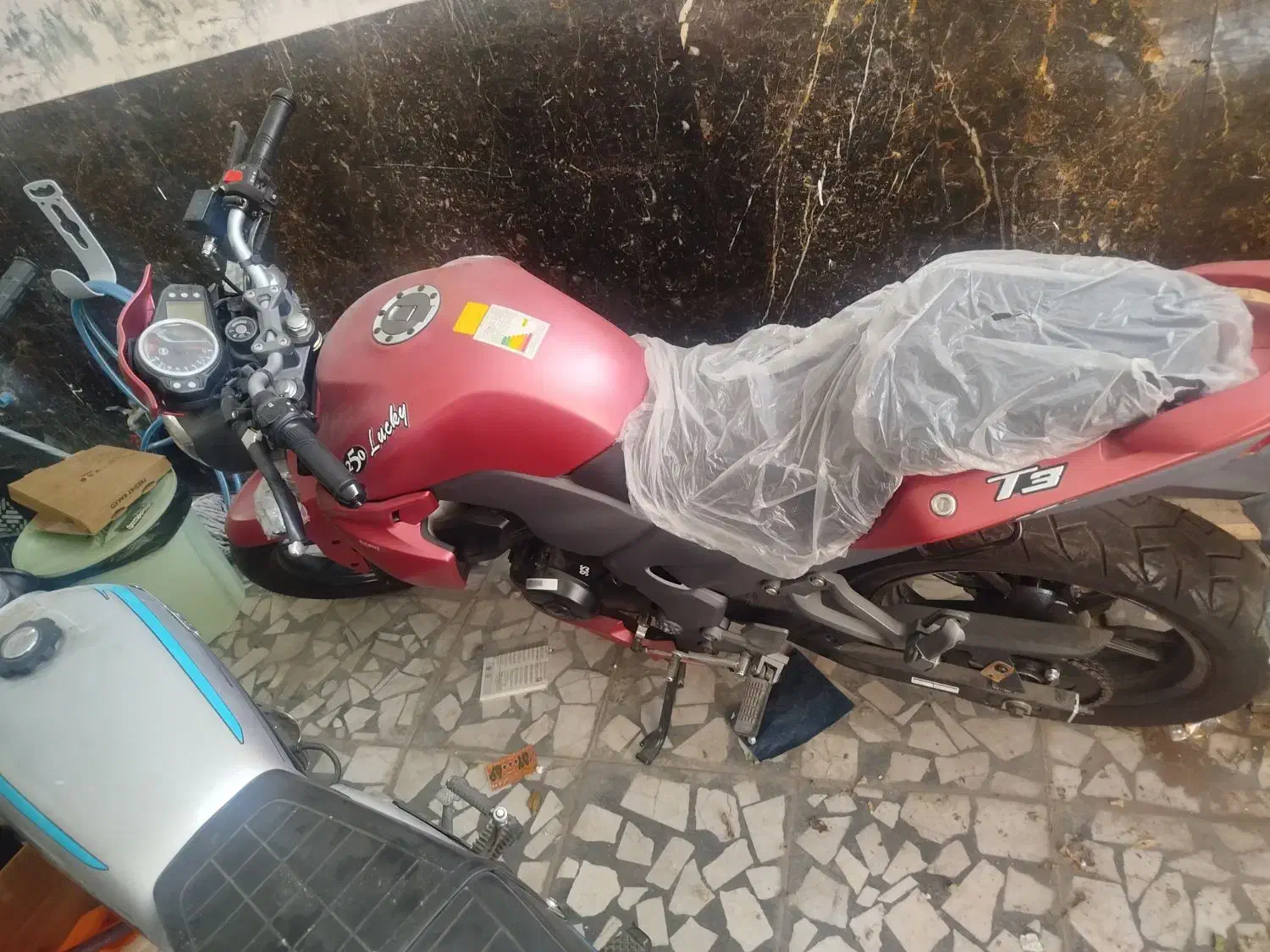 لاکی ۲۵۰صفر|موتورسیکلت|اصفهان, جلفا|دیوار