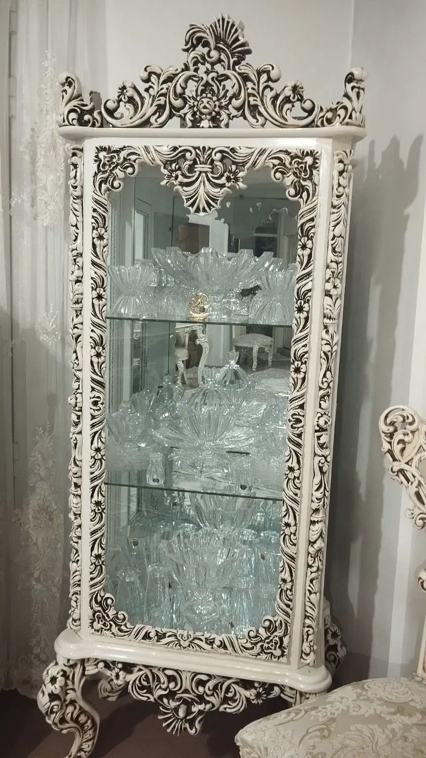 بوفه چوبی نو برا جهیزیه هست|بوفه، ویترین، کنسول|تبریز, |دیوار