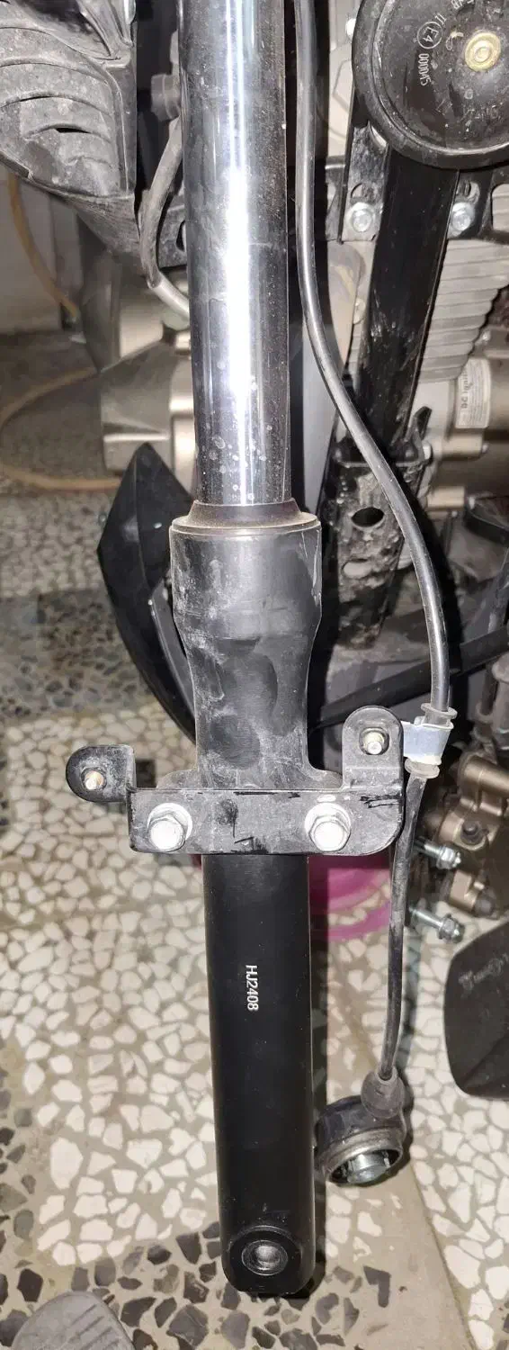 کمک سمت راست موتور zontes n2 230|قطعات یدکی و لوازم جانبی|آزادشهر, |دیوار