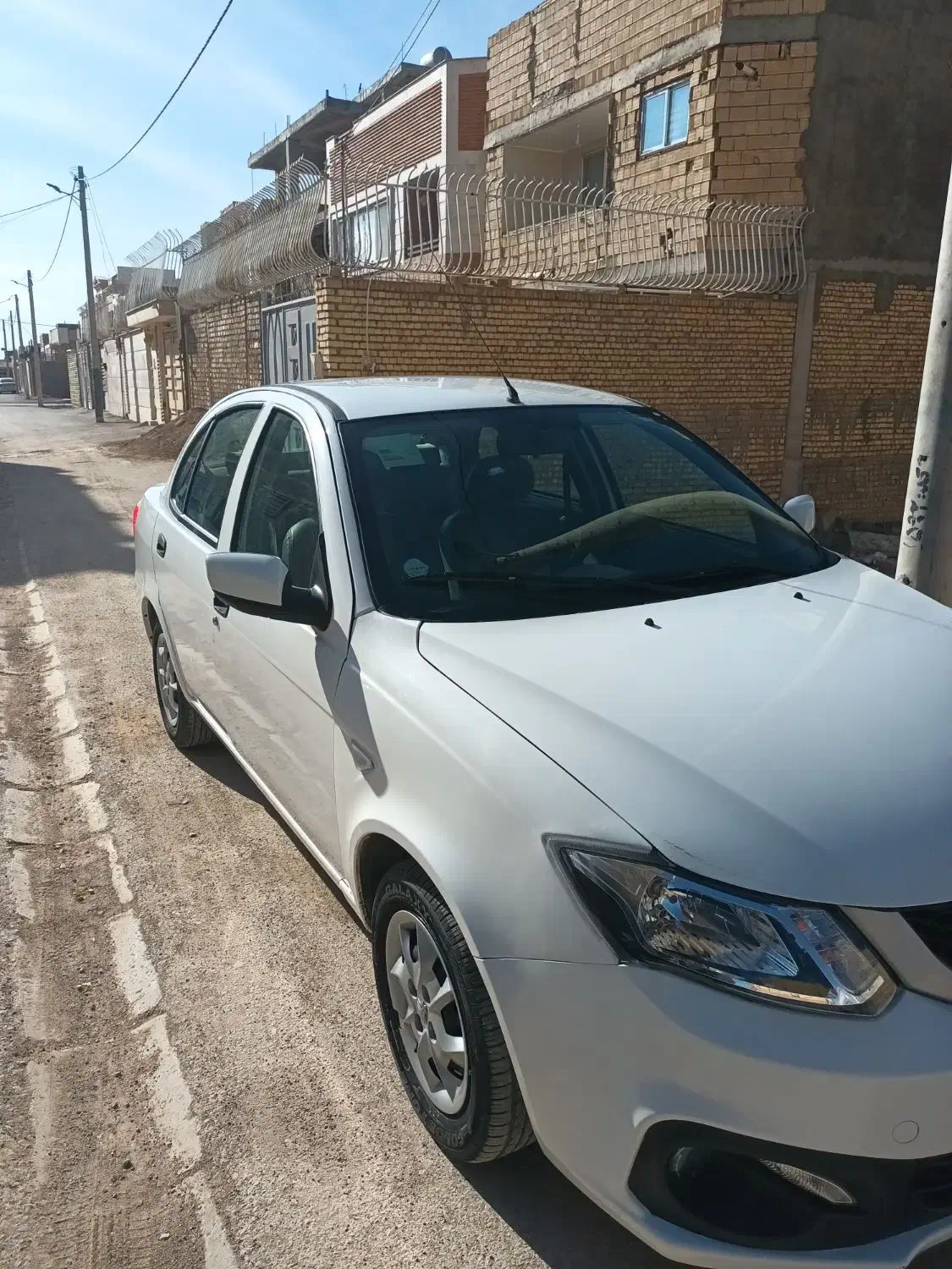 ساینا s مدل 1400|خودرو سواری و وانت|برخوار, |دیوار