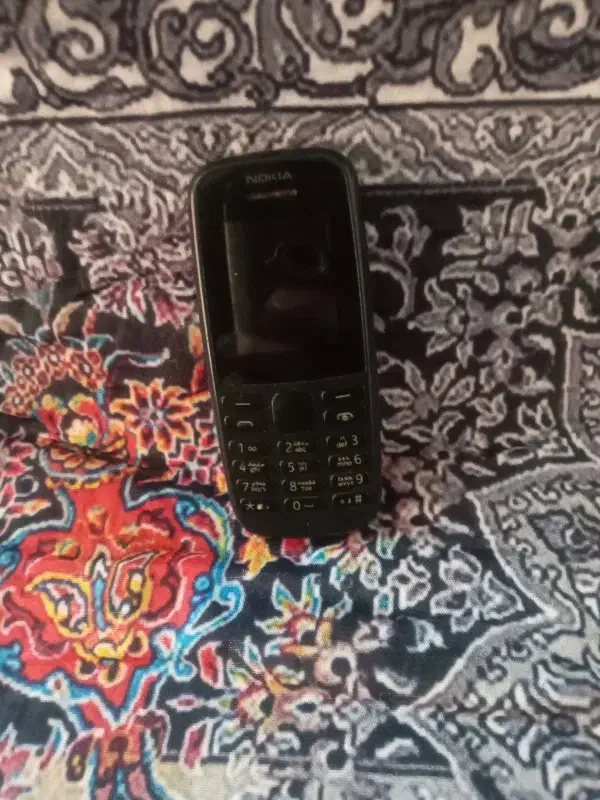 گوشی ۱۰۵ نو نو|موبایل|نورآباد, |دیوار