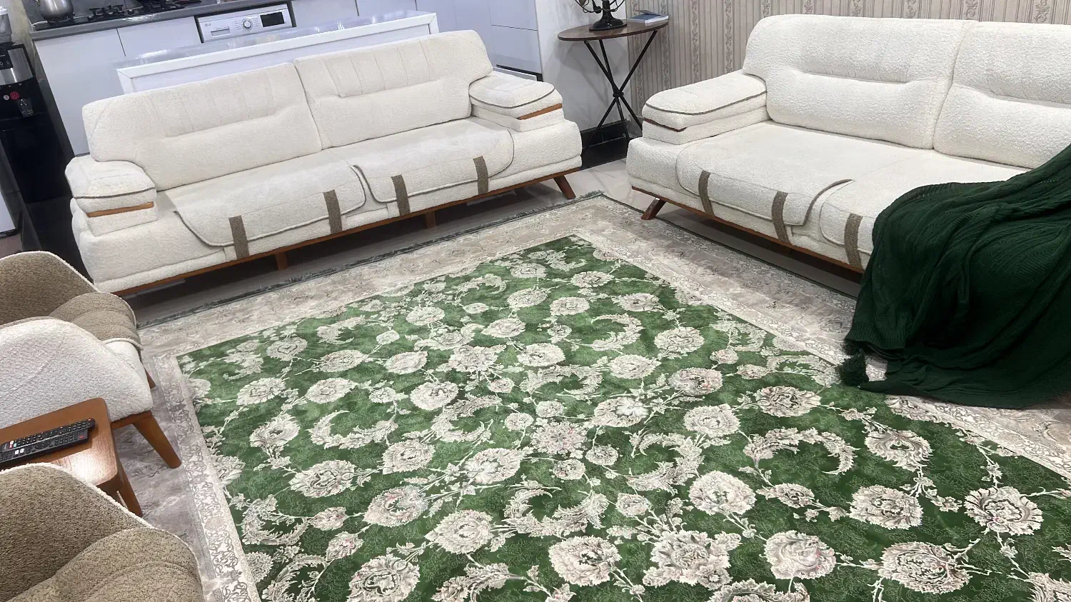 مبل ۸نفره کلاسیک تخت شو با پارچه تدی|مبلمان خانگی و میز عسلی|اهواز, اسماعیلیه|دیوار