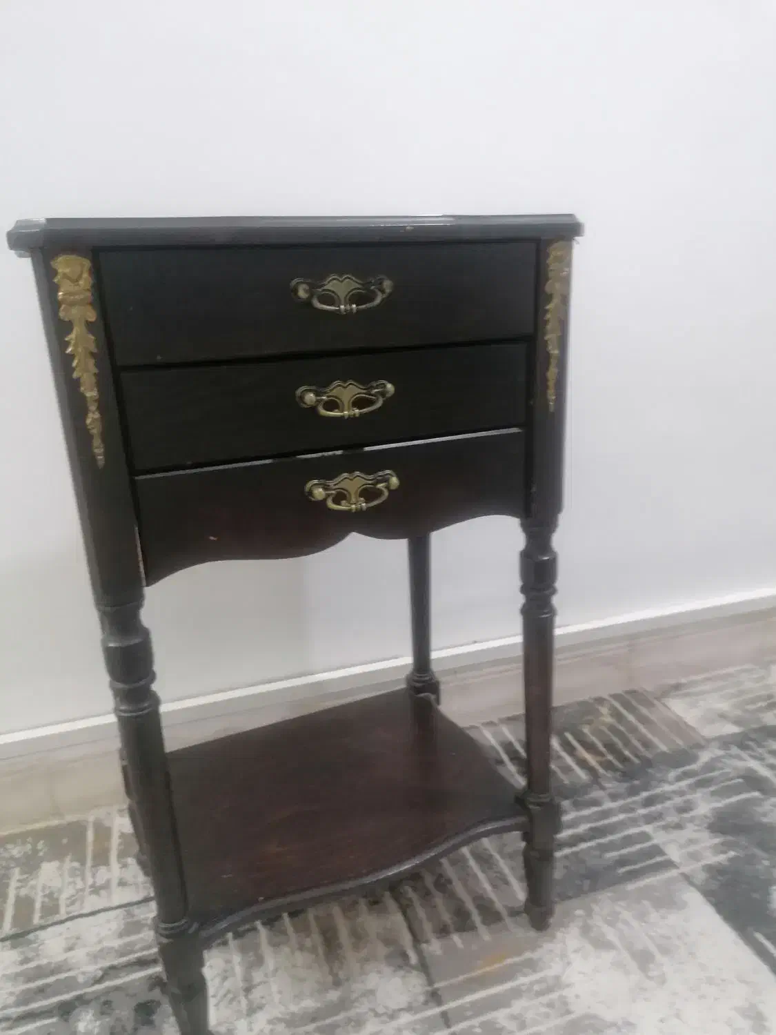 میز تلفن|میز تلفن|زاهدان, |دیوار