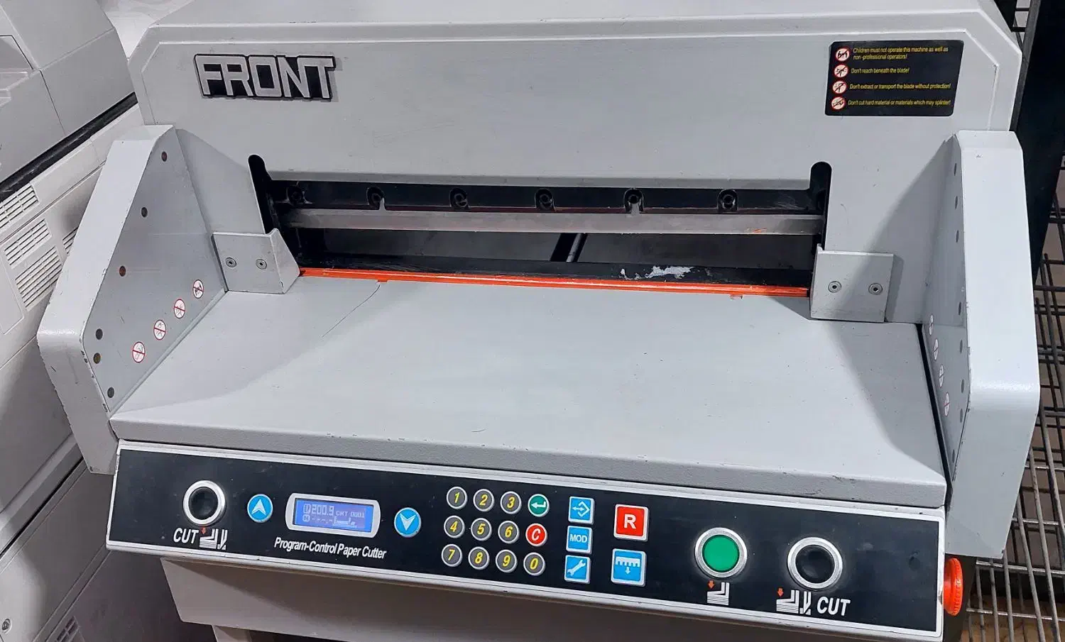 برش کاغذ صحافی برش کتاب دفتر فنی|ماشینآلات صنعتی|کاشان, بهشتی|دیوار