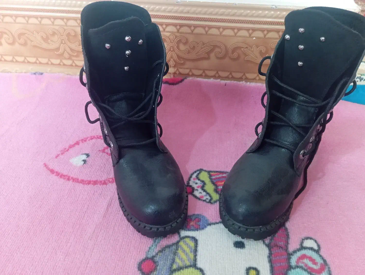 بوتین|کفش و لباس بچه|تایباد, |دیوار