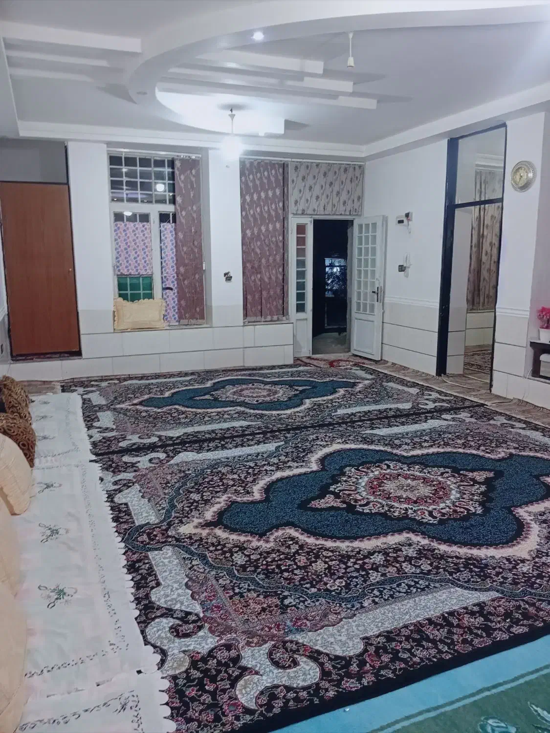 همکف ویلایی ۳خواب نزدیک مدرسه دکتر حسابی دربه حیاط|اجارهٔ خانه و ویلا|داراب, |دیوار