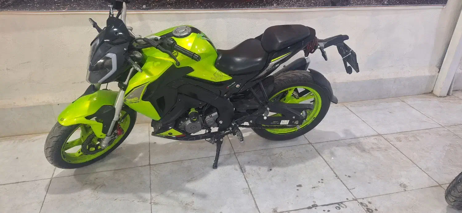 بنلی ۱۴۰۰|موتورسیکلت|خمینیشهر, |دیوار