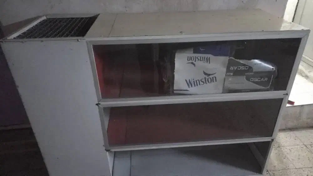 دکه در حد نو برای استفاده مشاغل سیگار فروشی|فروشگاه و مغازه|شوشتر, |دیوار