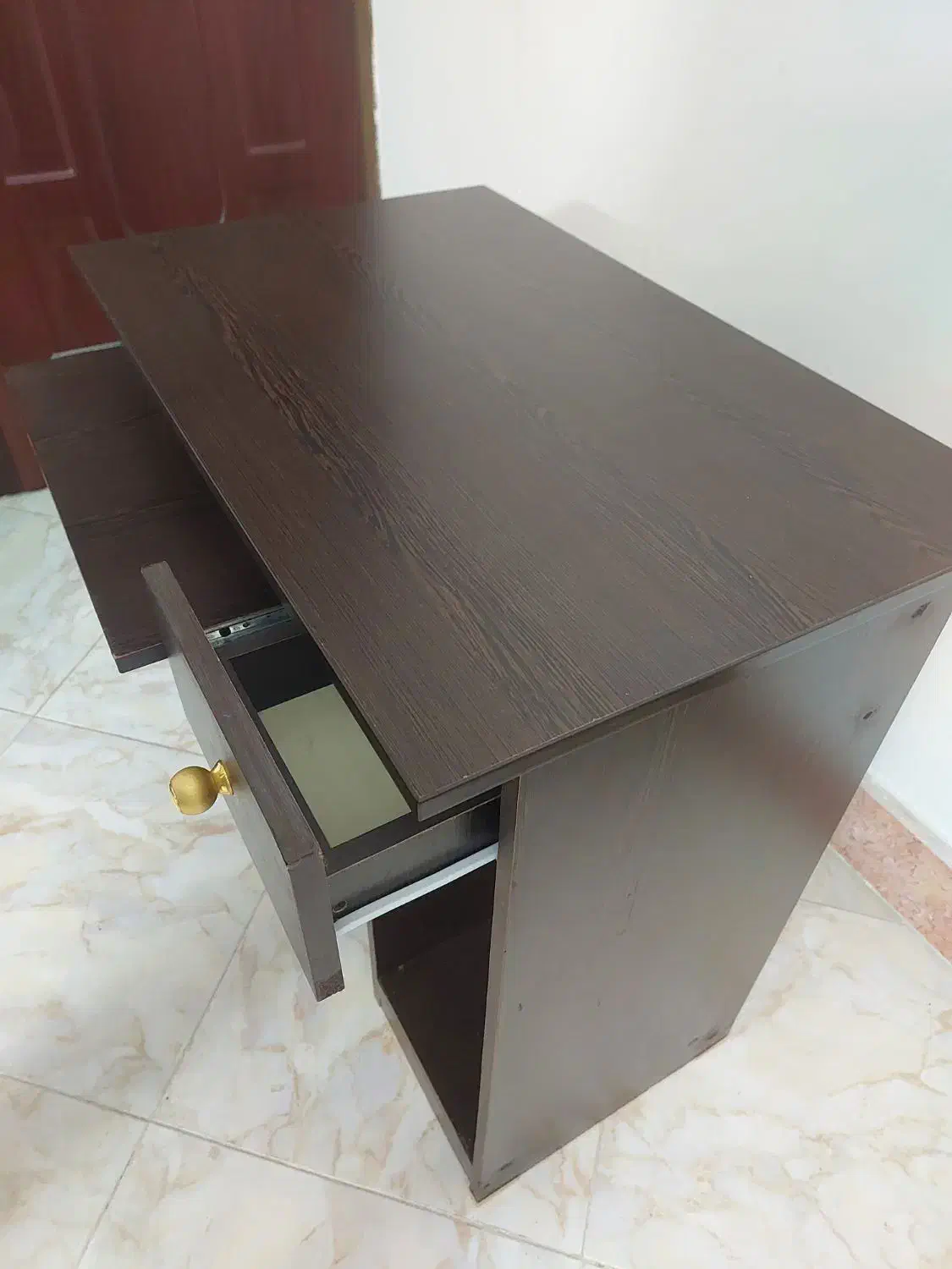 میز کامپیوتر|میز تحریر و کامپیوتر|بابل, |دیوار