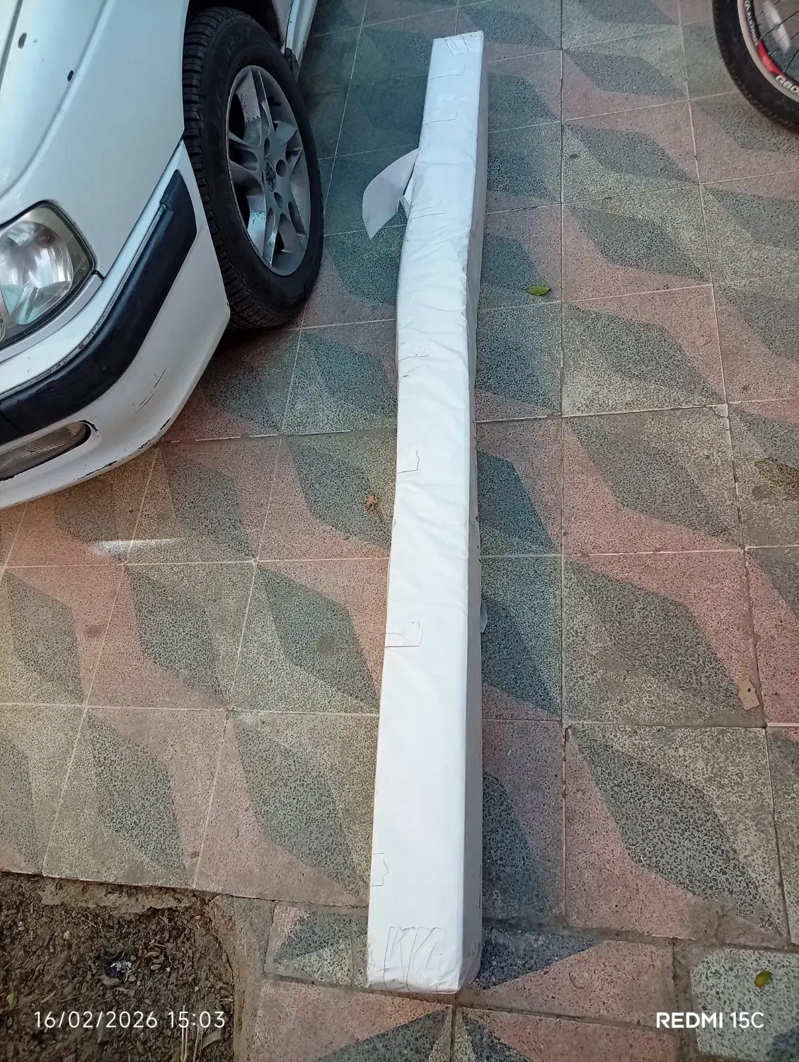 گم شده پیدا شده|اشیا|شیراز, کوشک میدان|دیوار