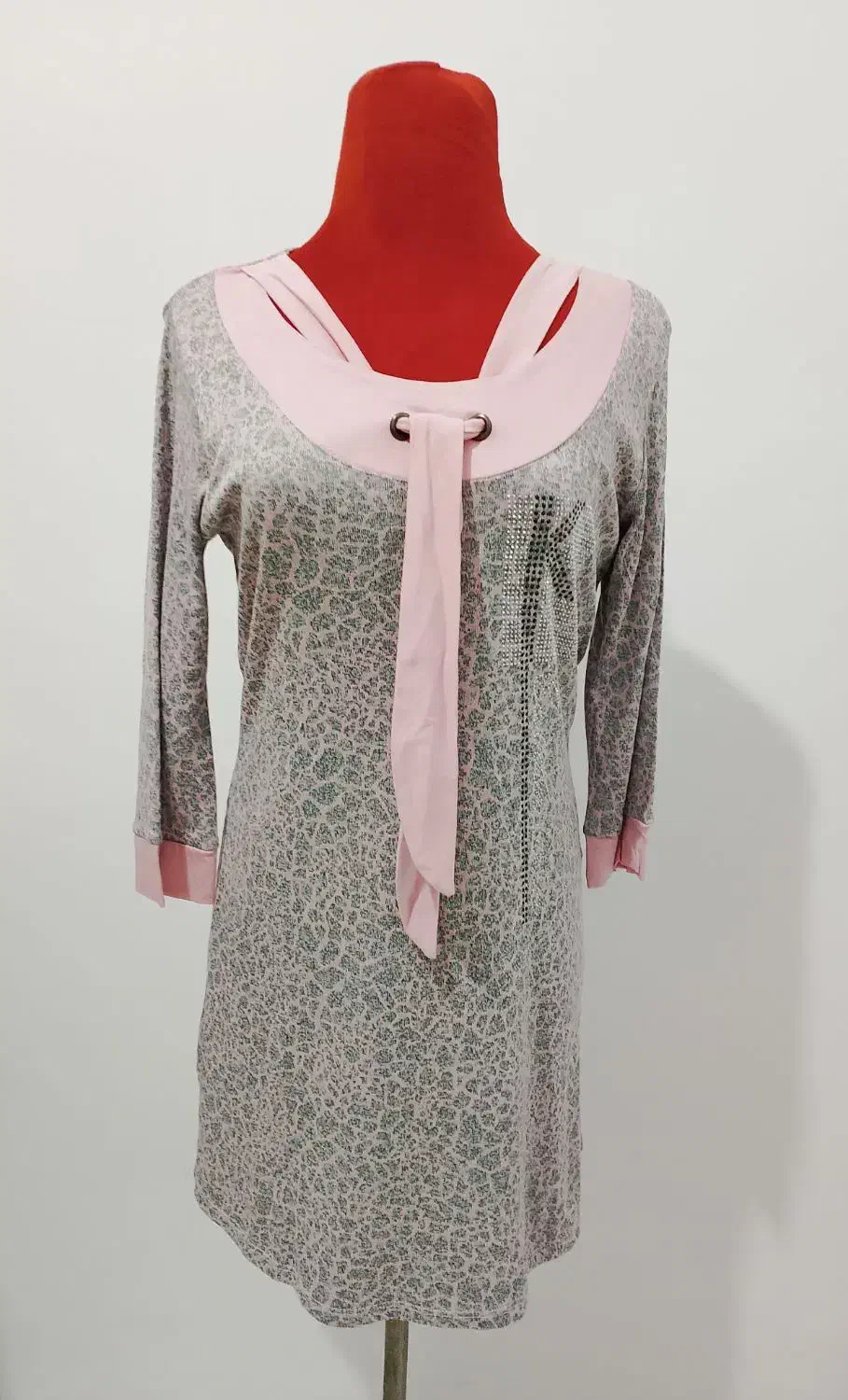 تونیک یقه کرواتی|لباس|گلبهار, شهر جدید گلبهار|دیوار