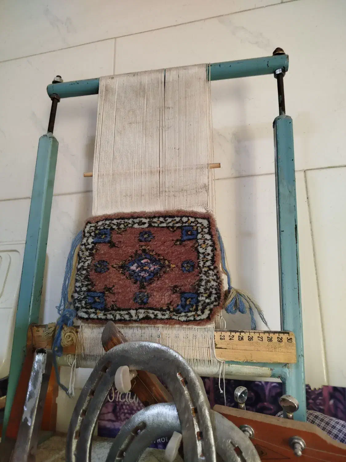 دار قالی|لوازم خیاطی و بافتنی|شیراز, کوشک میدان|دیوار