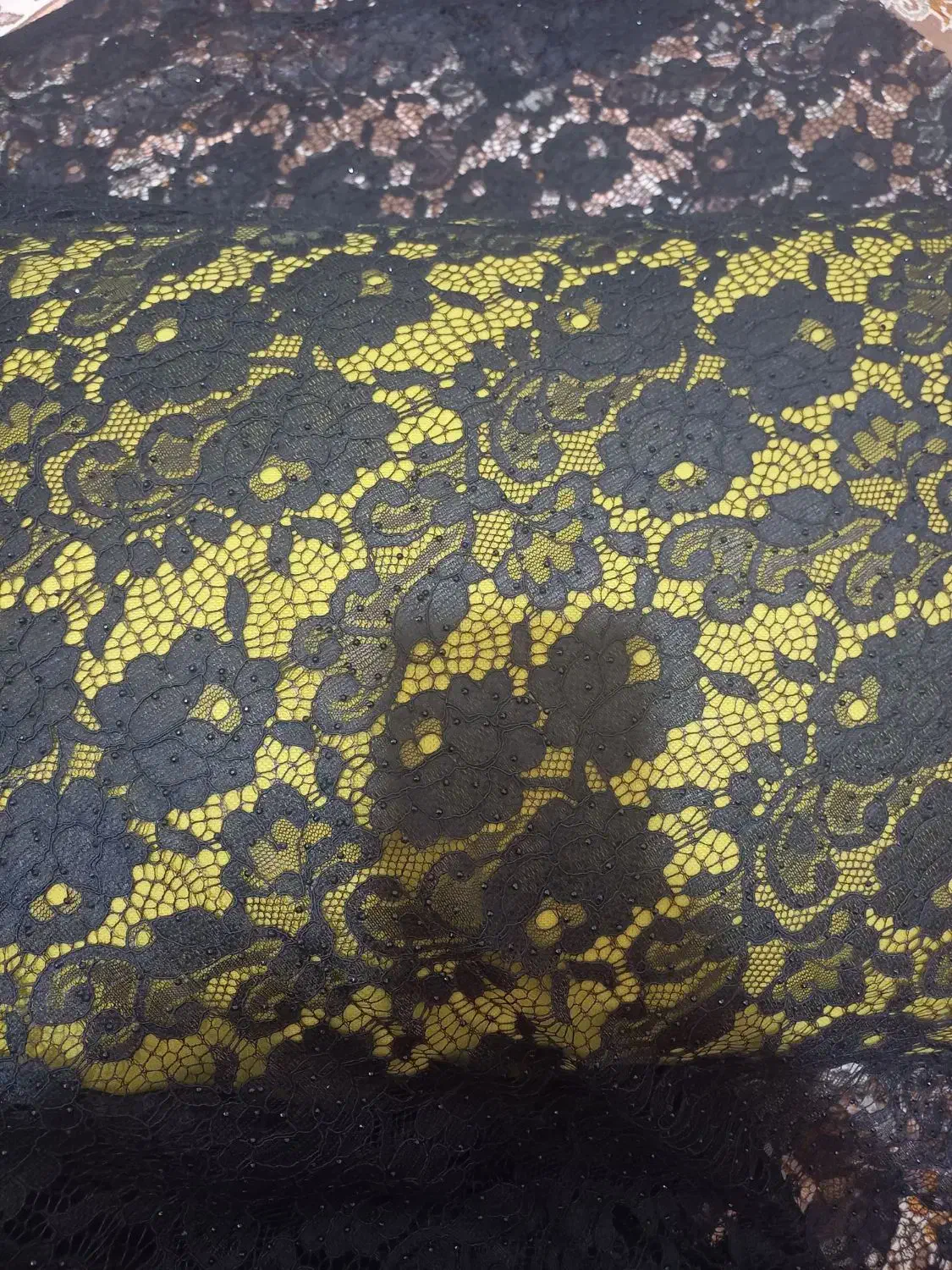 پارچه دانتل فرانسه نگین دار|لباس|اقبالیه, |دیوار