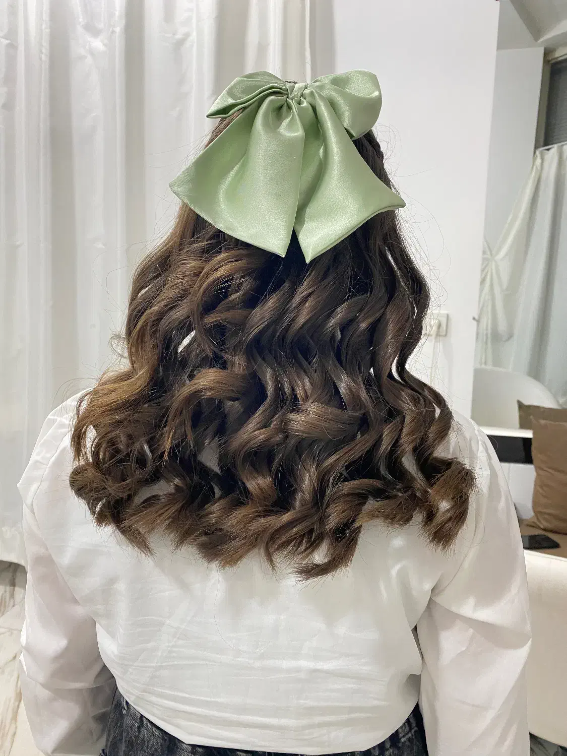 خدمات زیبایی(میکاپ وشنیون و..)|خدمات آرایشگری و زیبایی|بوکان, |دیوار