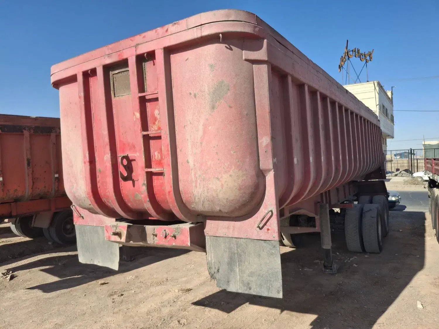 کمپرسی دومحور دهپیچ دستگاه اچ|خودرو سنگین|یزد, |دیوار