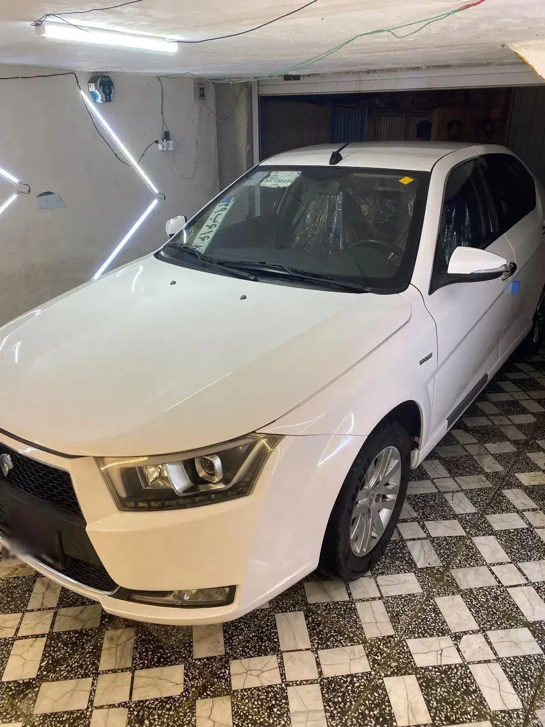 دنا پلاس بدون رنگ ۹۸|خودرو سواری و وانت|قائمشهر, |دیوار