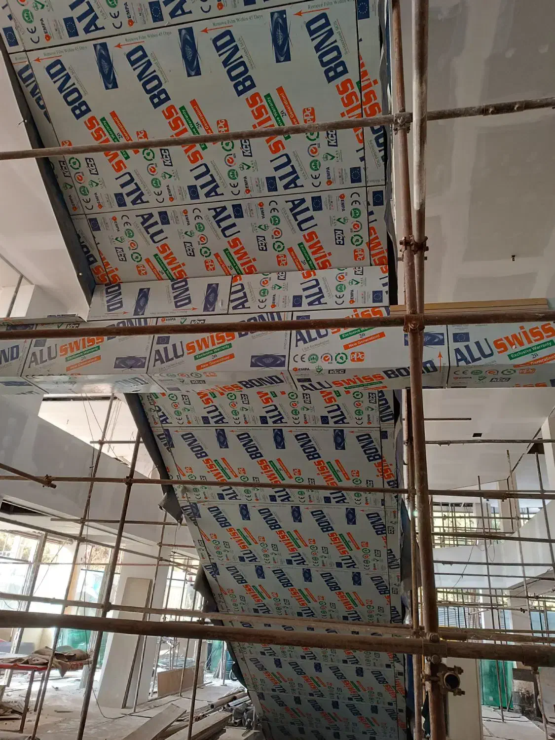 نصب تابلو کامپوزیت چلنیوم|خدمات پیشه و مهارت|فردیس, فردیس|دیوار