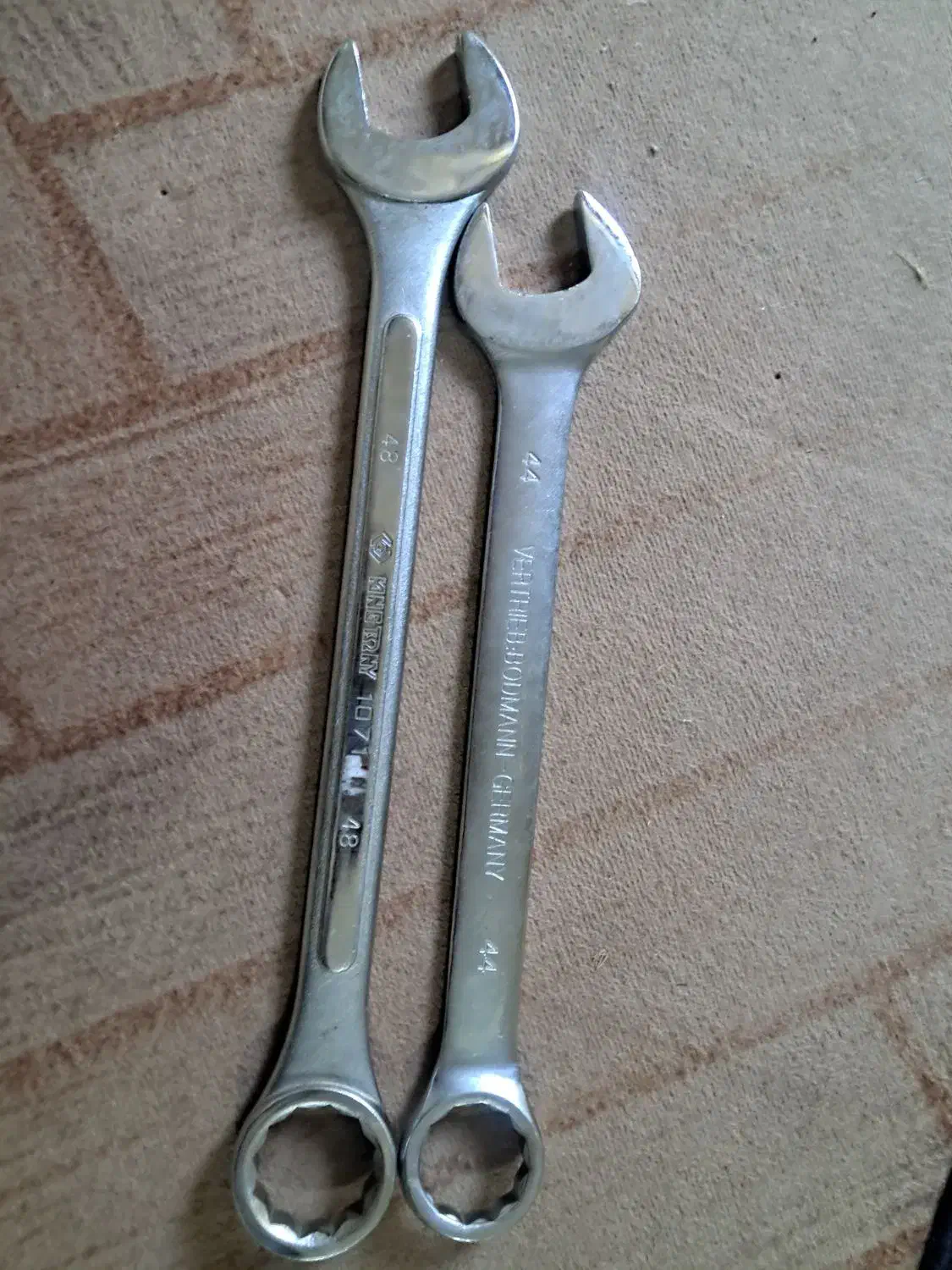 آچارشماره۴۴...۴۸|ابزارآلات|فیروزآباد (فارس), |دیوار