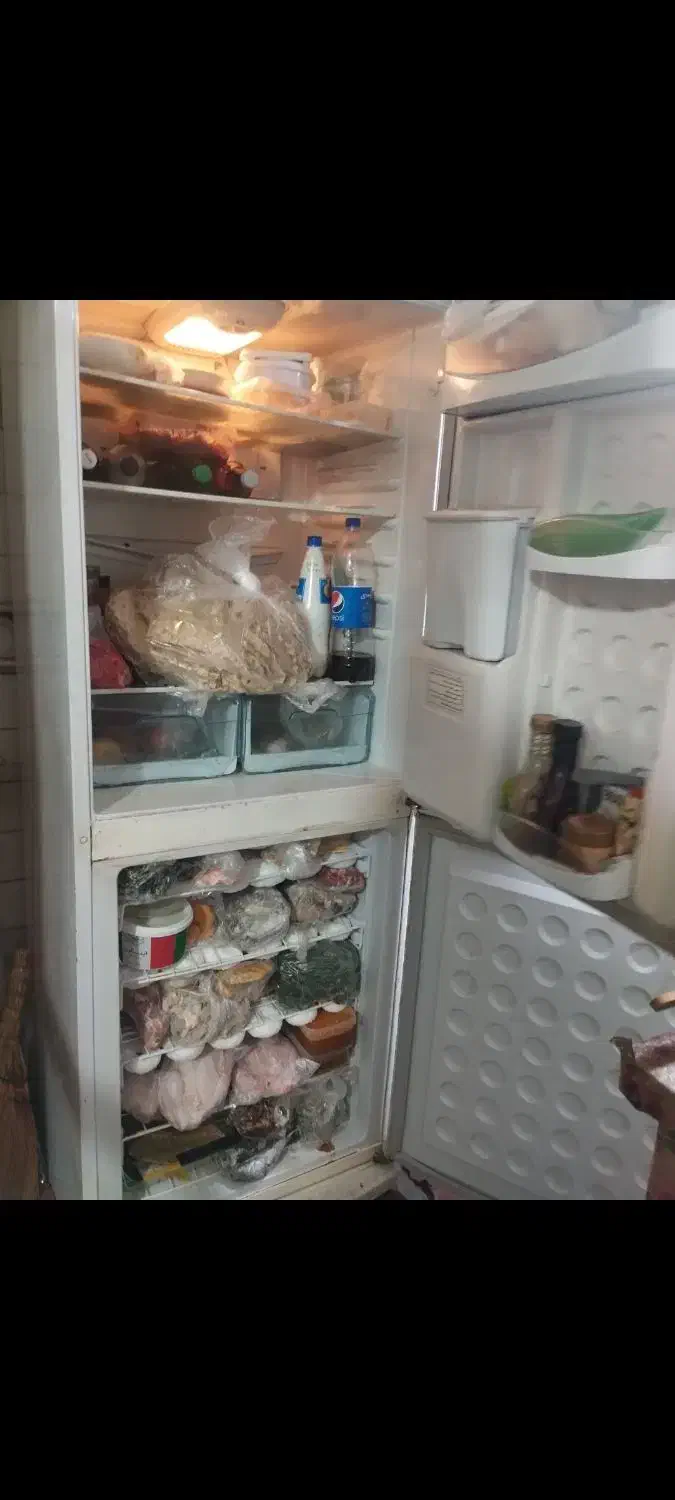 یخچال کاملا سالم خرید فوری|یخچال و فریزر|شاهدشهر, |دیوار