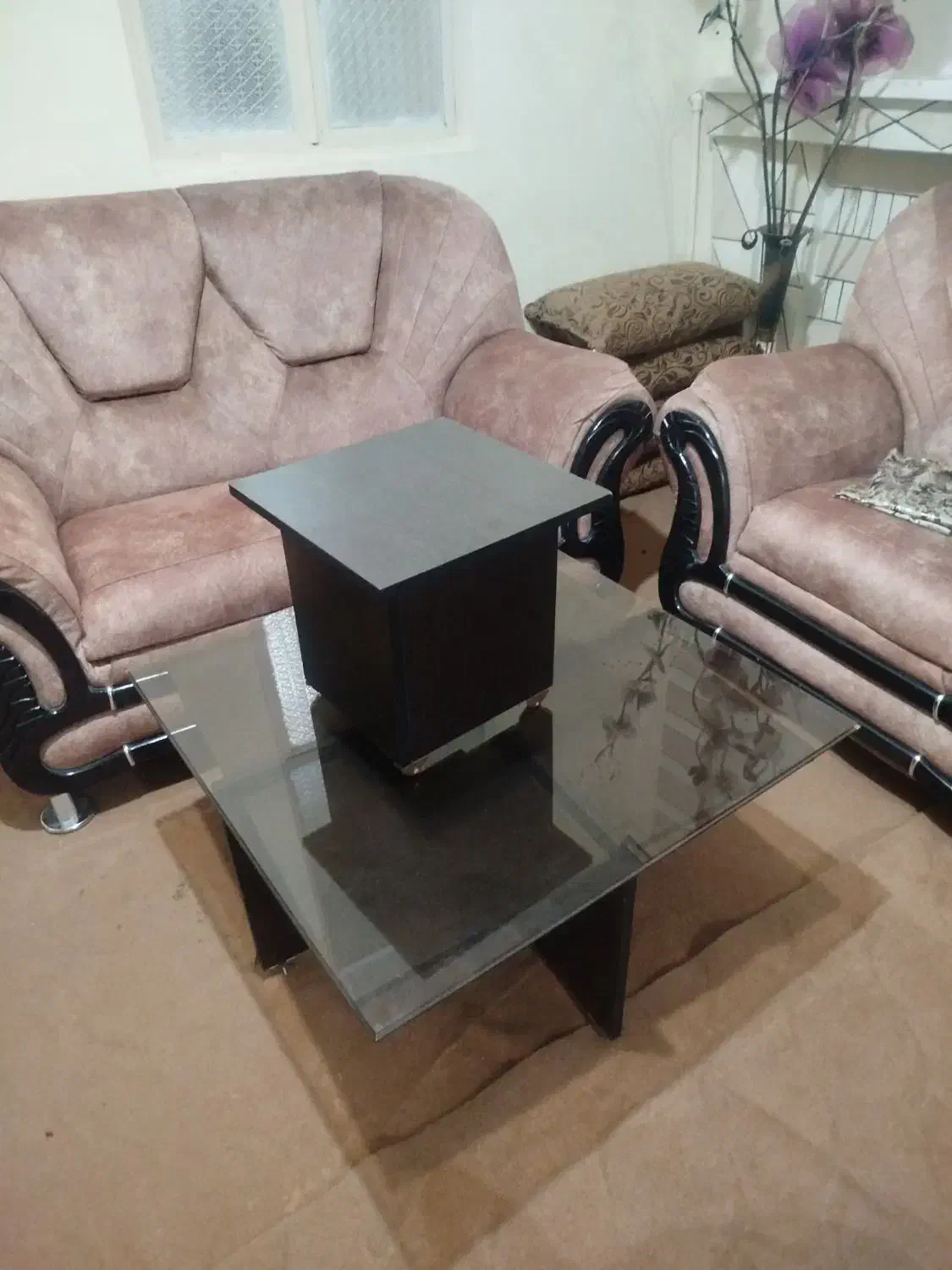 میز و جلو مبلی|مبلمان خانگی و میز عسلی|قم, شاه ابراهیم|دیوار