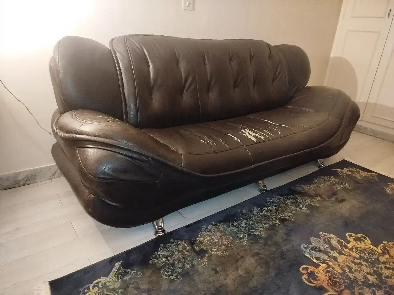 ست مبلمان چرم ۵ نفره|مبلمان خانگی و میز عسلی|تهران, چیذر|دیوار