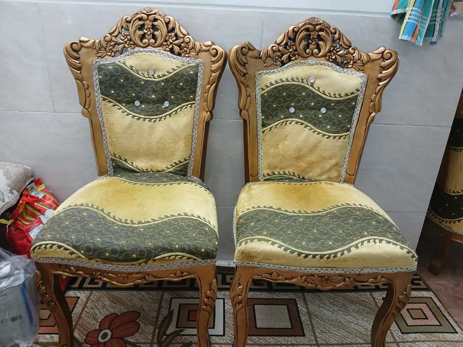 مبل سلطنتی ۹ نفره سالم و تمیز|مبلمان خانگی و میز عسلی|اسلامشهر, کاشانک|دیوار