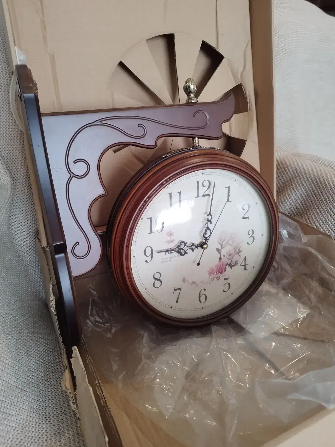 ساعت دیواری|ساعت دیواری و تزئینی|رشت, کوی مهر|دیوار