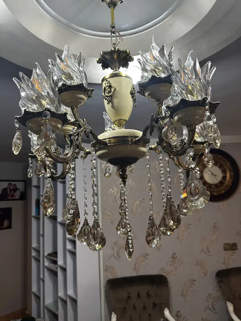 لوستر ۵ شاخه برنزی و سرامیک|لوستر و چراغ آویز|قزوین, |دیوار