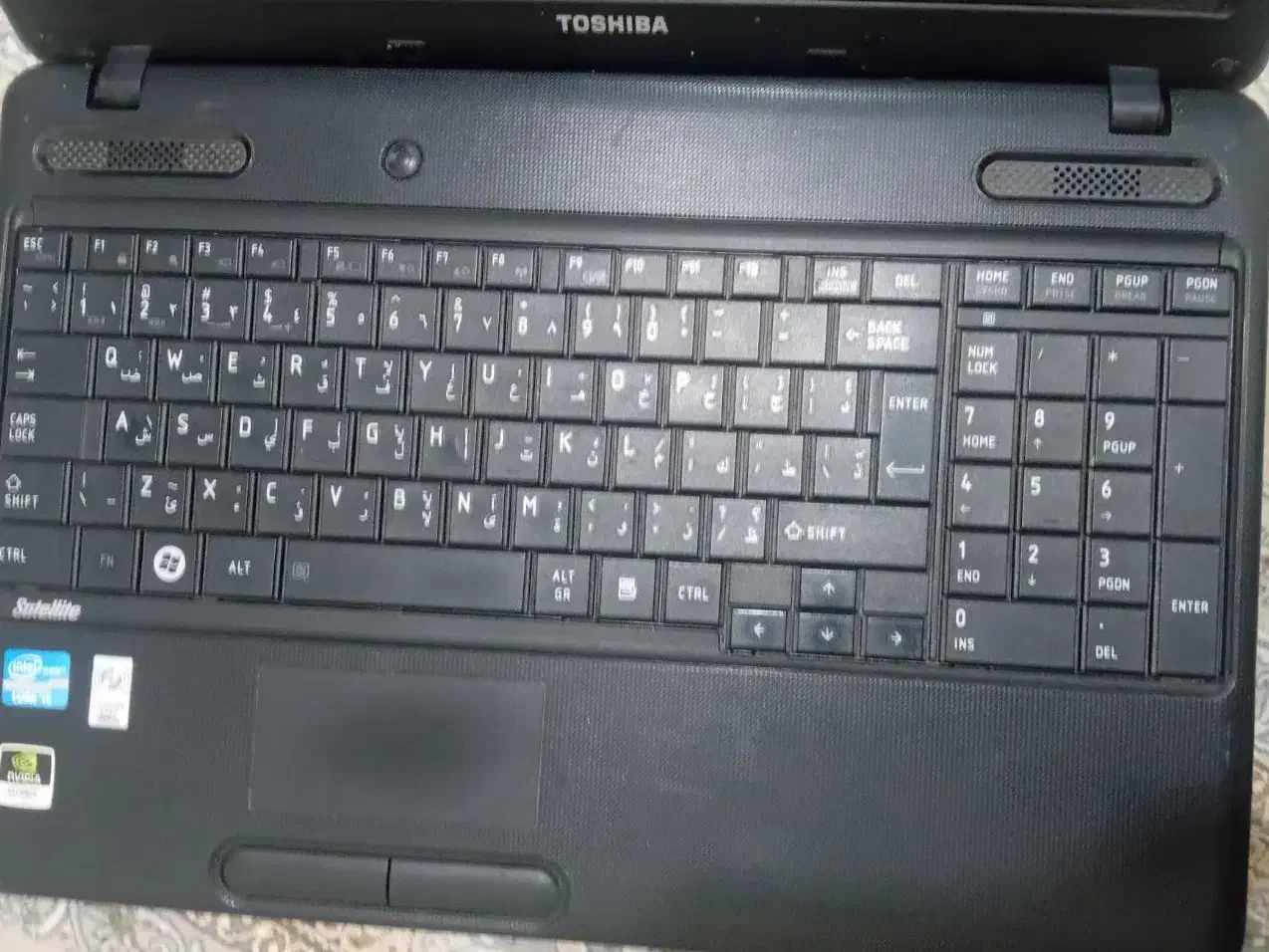 لپ تاپ|رایانه همراه|رباط‌کریم, رباط‌کریم|دیوار