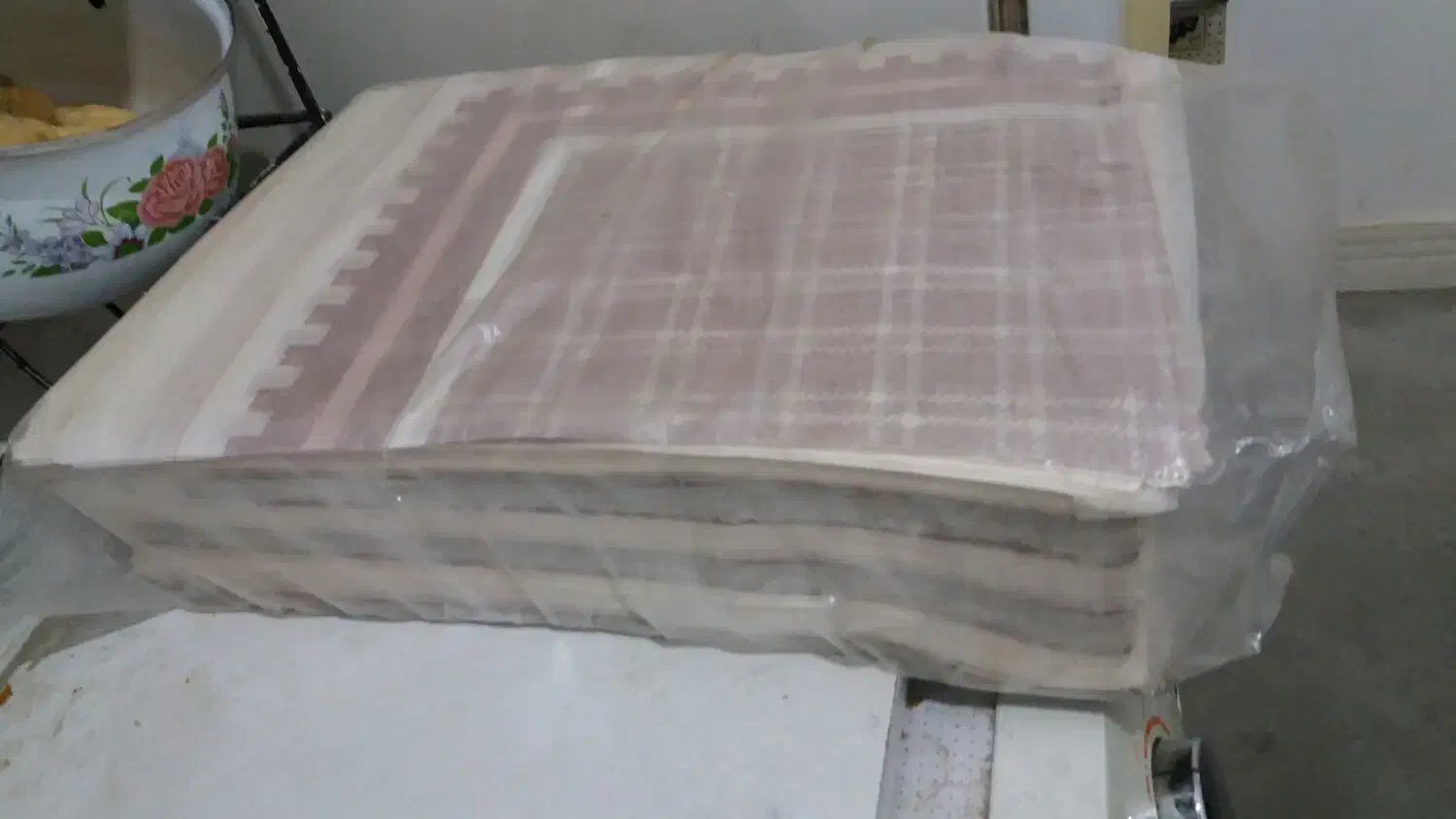 کاغذ ساندویچی|ظروف نگهدارنده، پلاستیکی، یکبارمصرف|گنبد کاووس, |دیوار