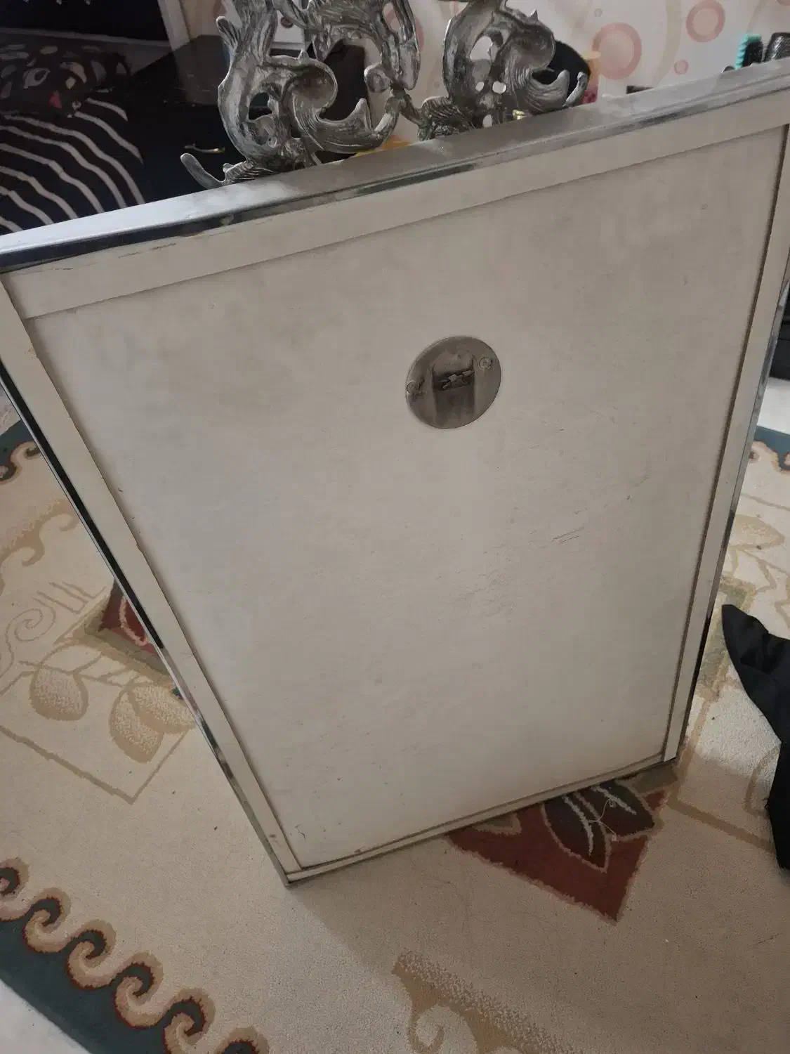 آینه|آینه|مشهد, جانباز|دیوار