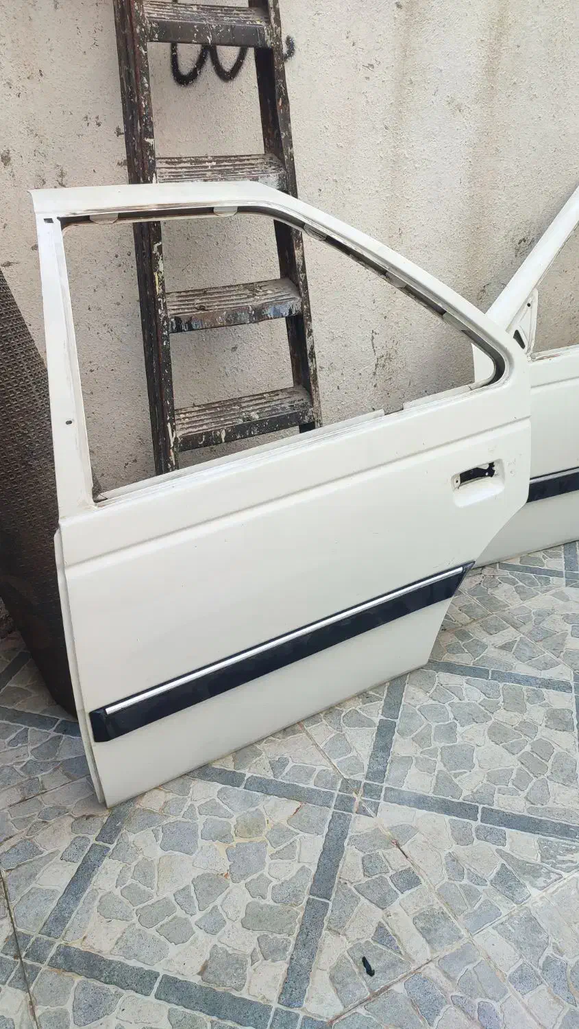 در 405 اس ال ایکس بدون رنگ بدون خطو خش|قطعات یدکی و لوازم جانبی|داراب, |دیوار