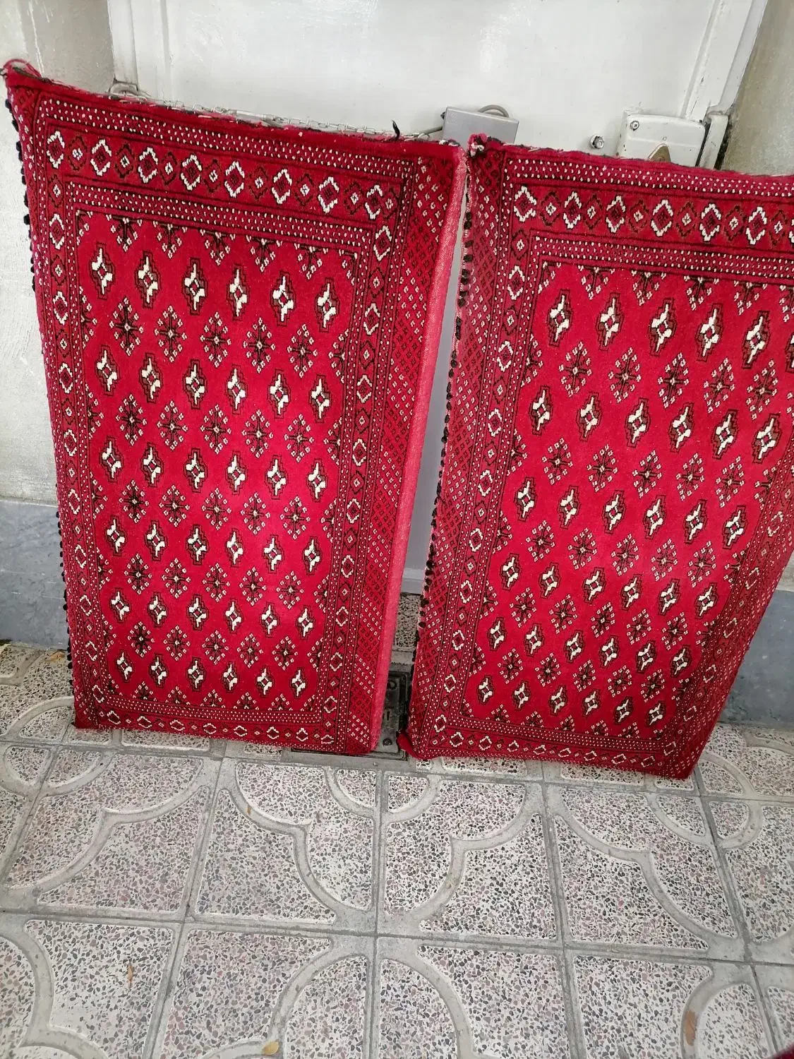 پشتی بزرگ چهارعدد|پشتی|ارومیه, |دیوار
