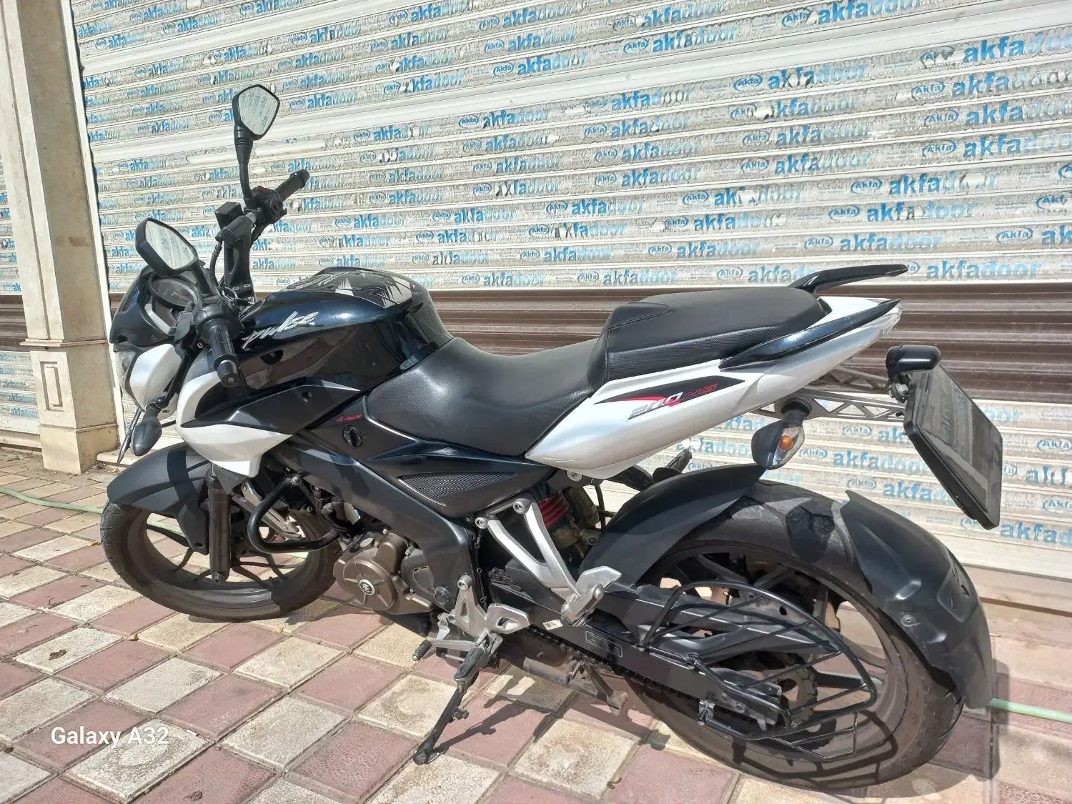 ان اس 200|موتورسیکلت|رشت, گلسار|دیوار