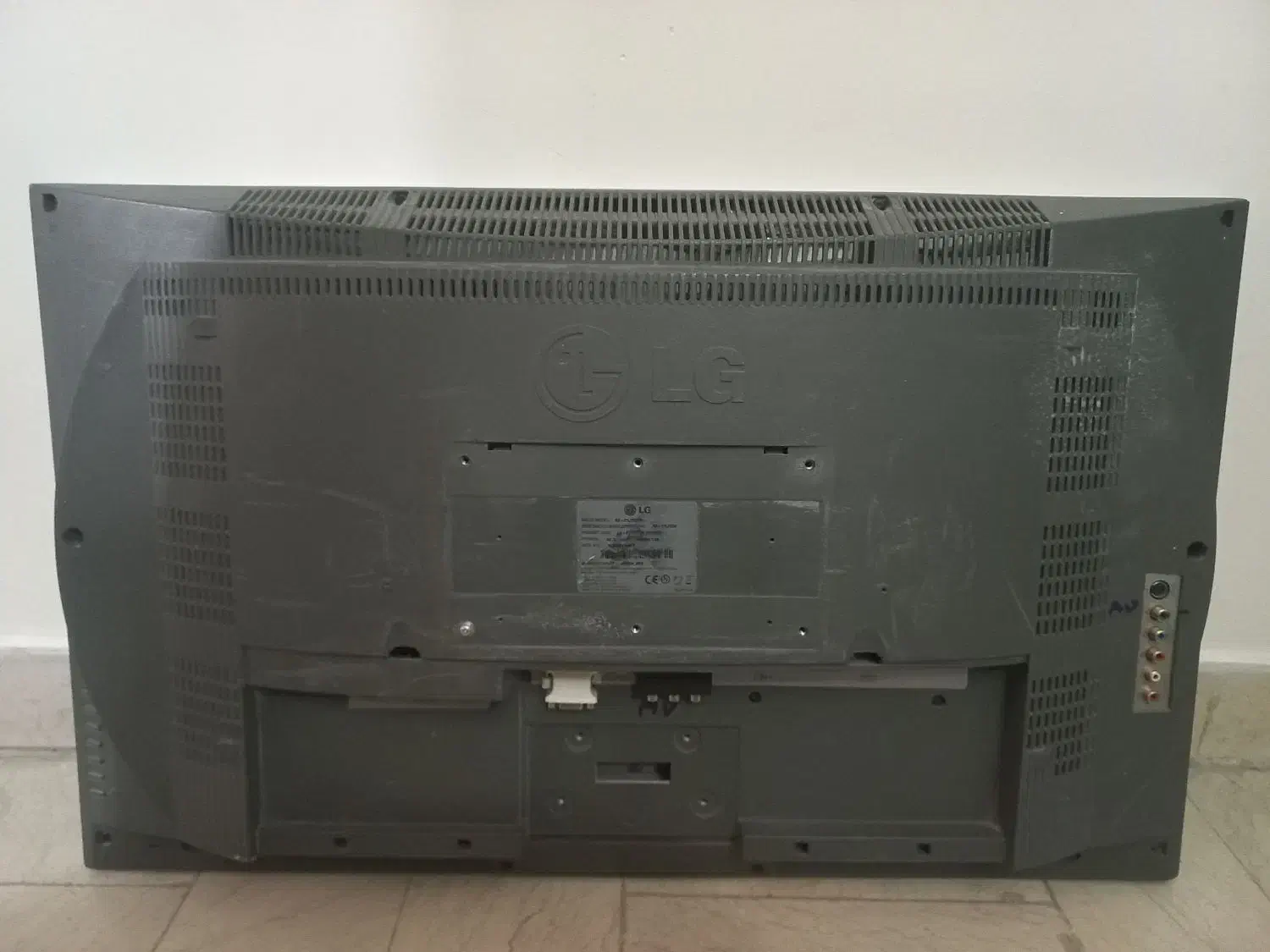 تلویزیون ۲۶اینچ LG|تلویزیون و پروژکتور|تهران, مینی‌سیتی (شهرک نفت)|دیوار