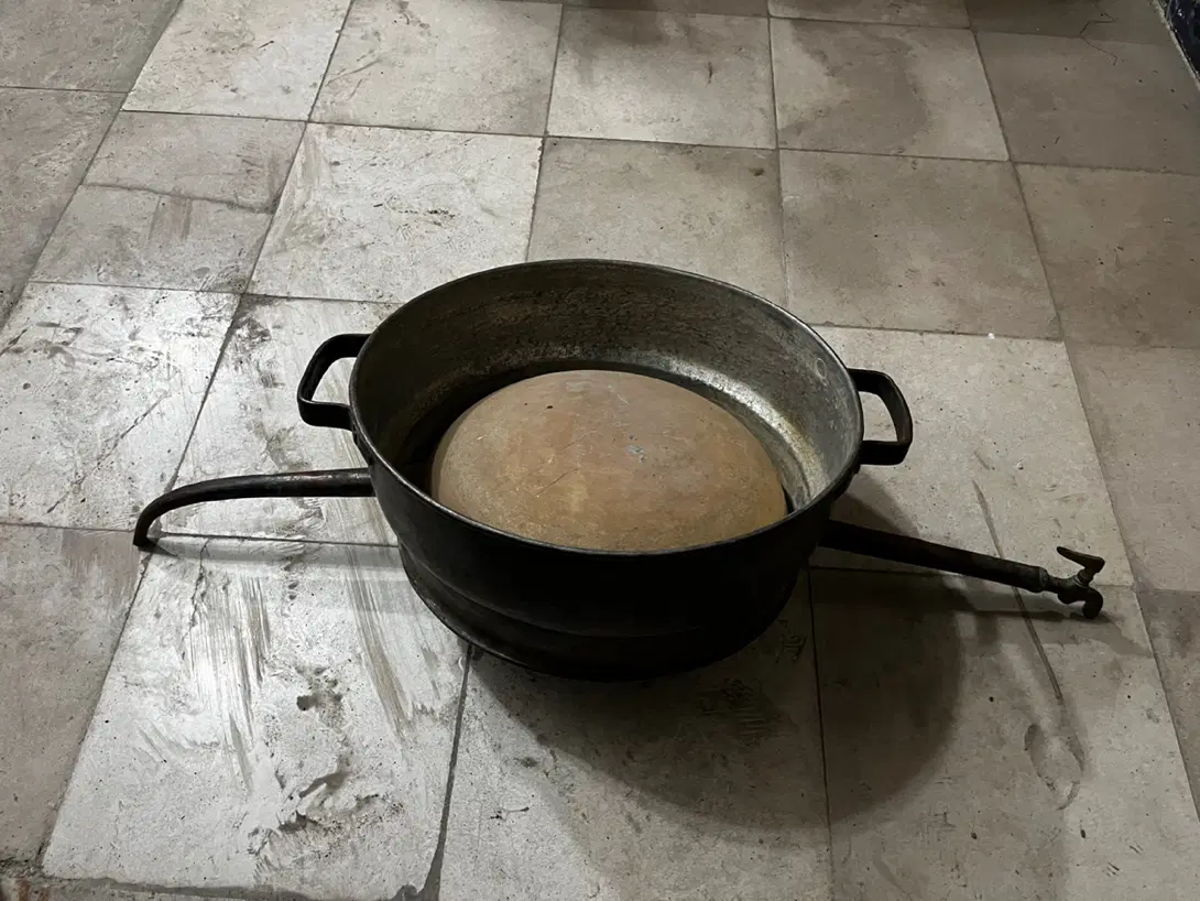 مسی|ظروف پخت‌وپز|کرمان, |دیوار