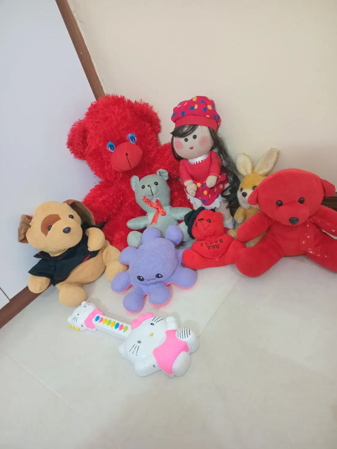 اسباب بازی به فروش میرسد|اسباب‌بازی بچه|گلبهار, نوبهار|دیوار