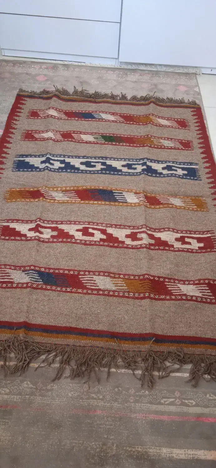 فروش فوری گلیم سنتی|گلیم، جاجیم، گبه|اندیشه, اندیشه فاز ۱|دیوار