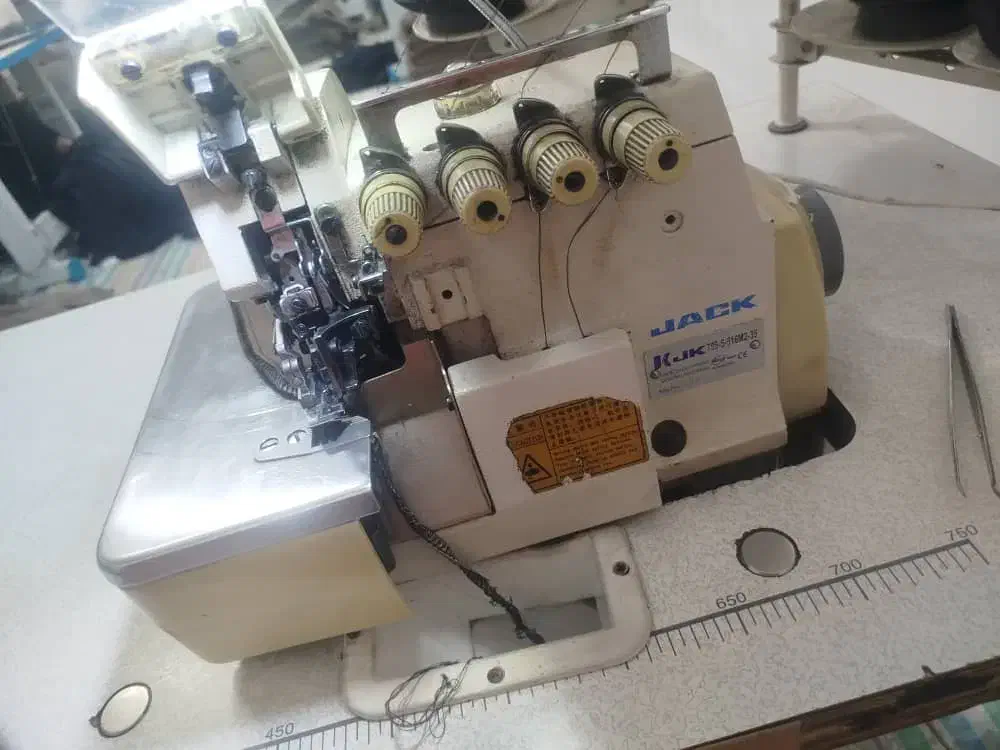 باسلام یک عدد زیگزال پنج نخ|چرخ خیاطی و ریسندگی|قرچک, میرزائی شمالی|دیوار