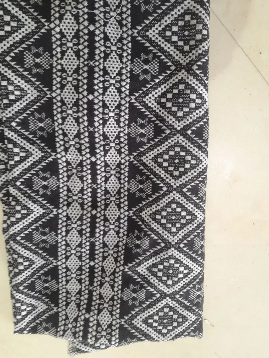 زی استین متری|لباس|نگین شهر, |دیوار