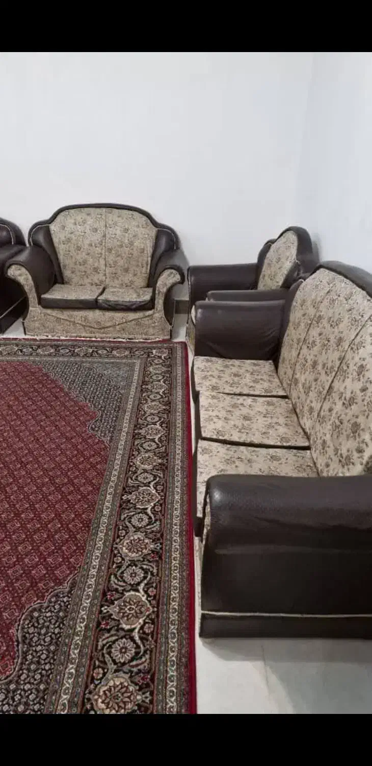مبل راحتی در حد نو ۳ تومن|مبلمان خانگی و میز عسلی|دره شهر, |دیوار
