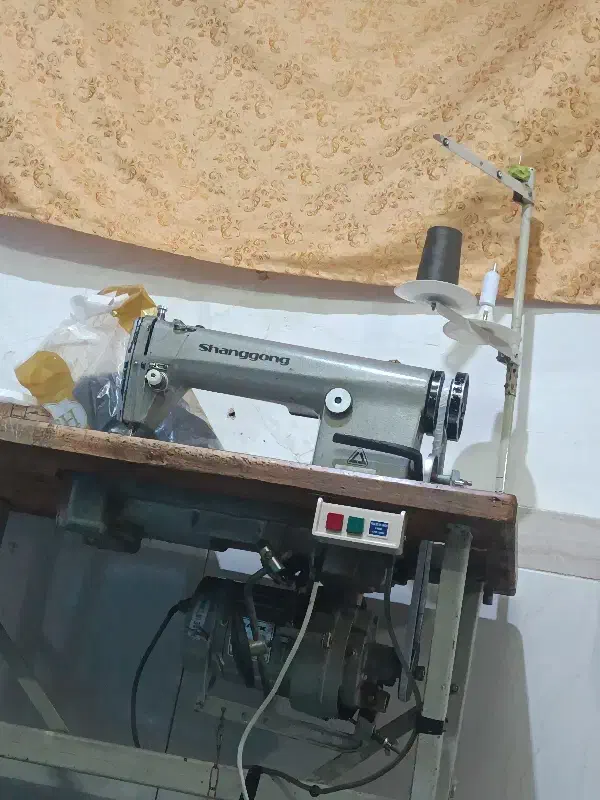 چرخ خیاطی راست دوز|چرخ خیاطی و ریسندگی|صباشهر, |دیوار