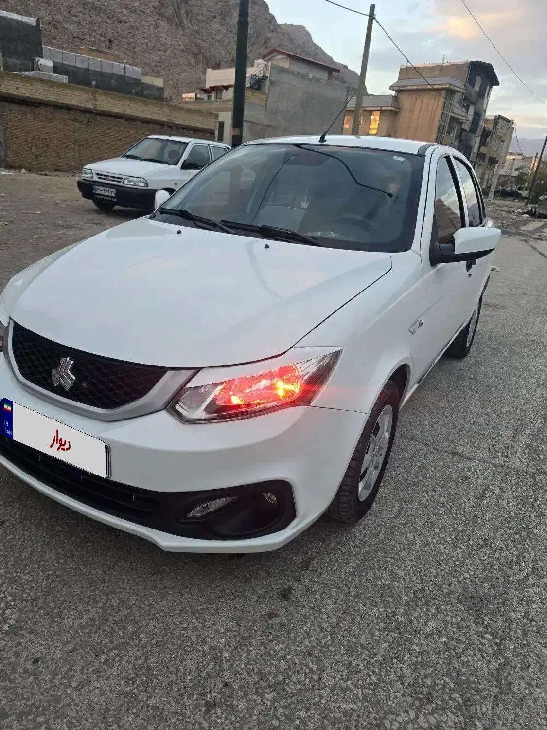 ساینا s 1402 استاندارد ۸۵ گانه|خودرو سواری و وانت|کرمانشاه, |دیوار