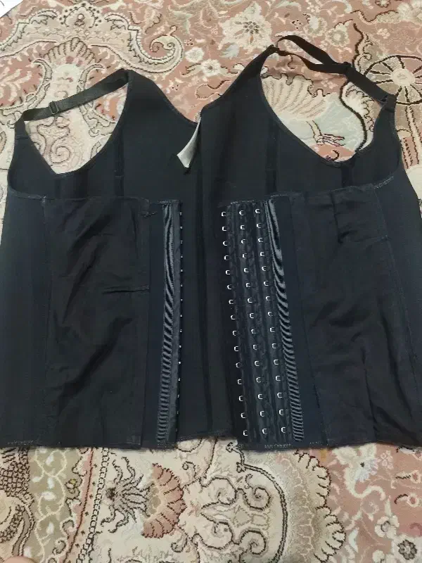 گن لاغری|لباس|قرچک, زیبا شهر|دیوار