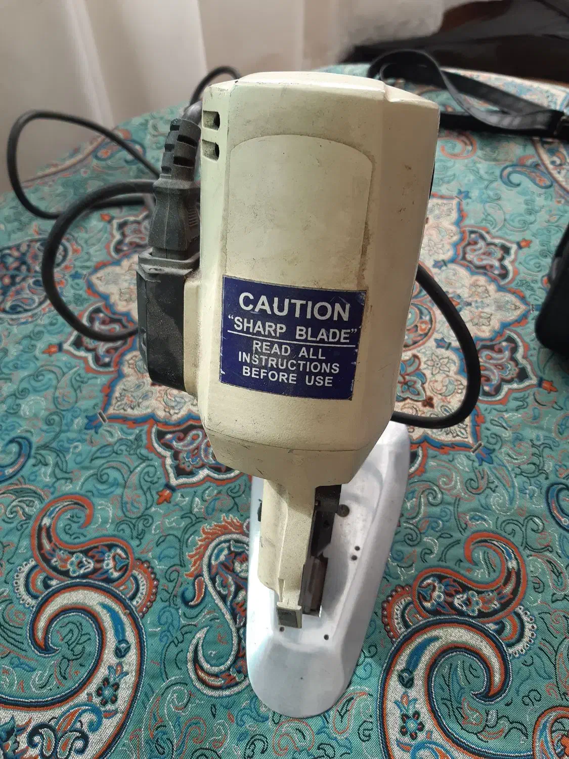 قیچی برقی|لوازم خیاطی و بافتنی|برخوار, |دیوار