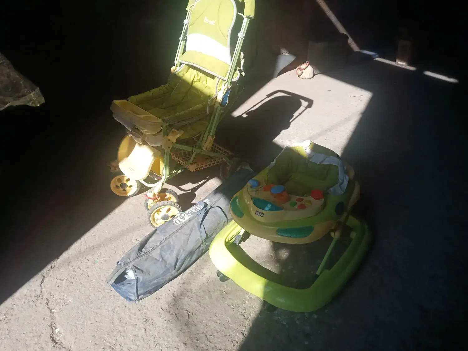 فروش کالسکه ورورک وتاب و گهواره در حد نو|کالسکه و لوازم جانبی|یزد, |دیوار