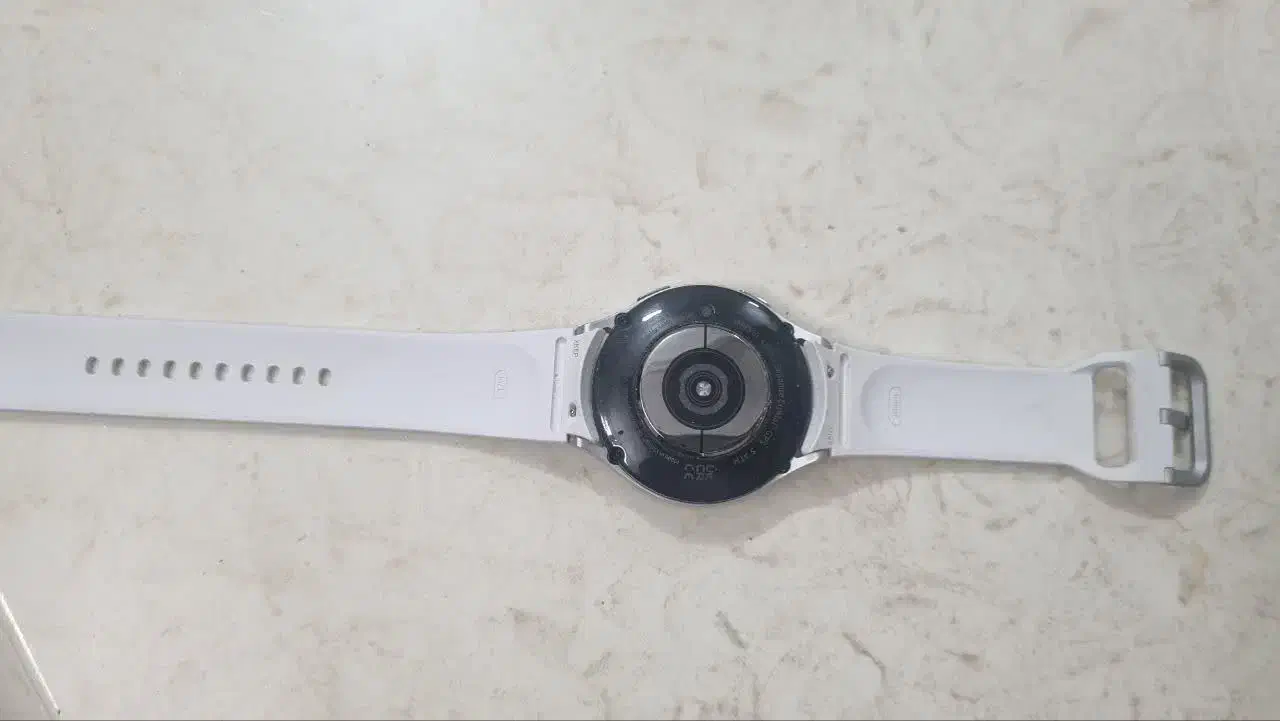 ساعت هوشمند 5 galaxy watch|ساعت|قم, سعادتی|دیوار